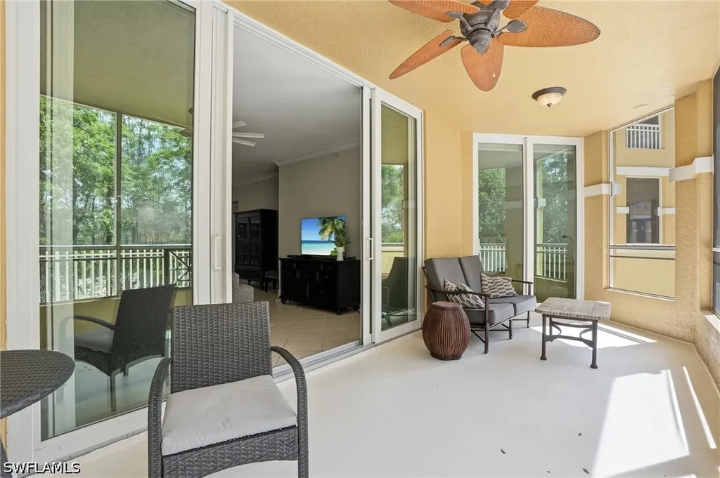 2738 Tiburon Boulevard E Naples FL 34109
