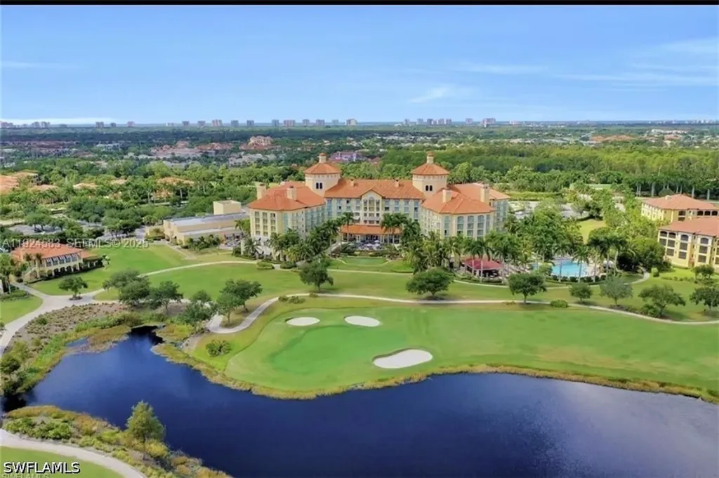 2738 Tiburon Boulevard E Naples FL 34109