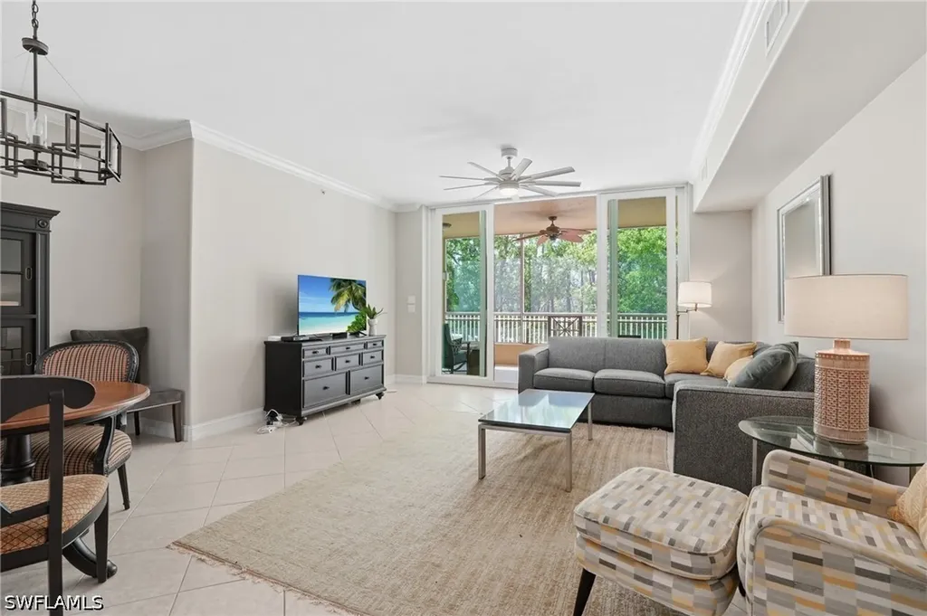 2738 Tiburon Boulevard E Naples FL 34109