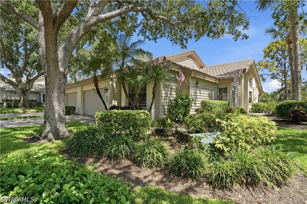 27173 Kindlewood Lane Bonita Springs FL 34134