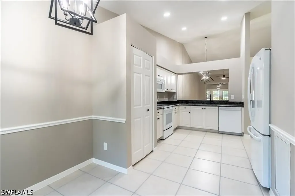 1704 Royal Circle Naples FL 34112