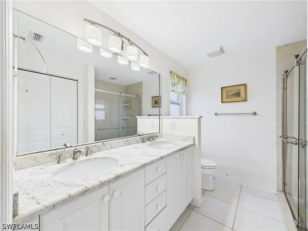 1704 Royal Circle Naples FL 34112