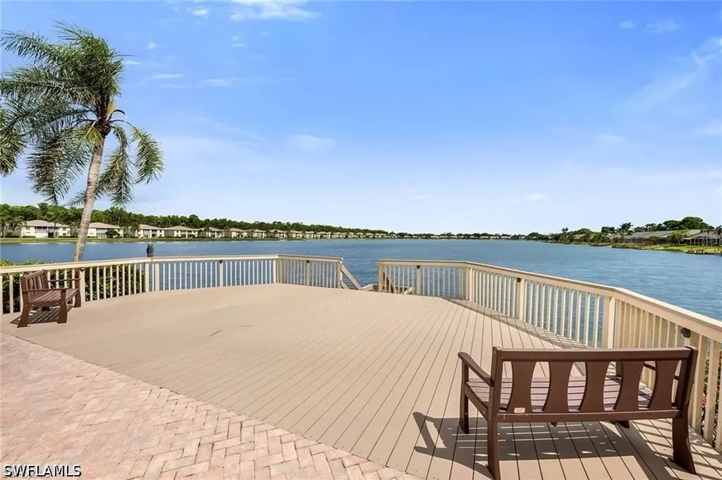 1704 Royal Circle Naples FL 34112