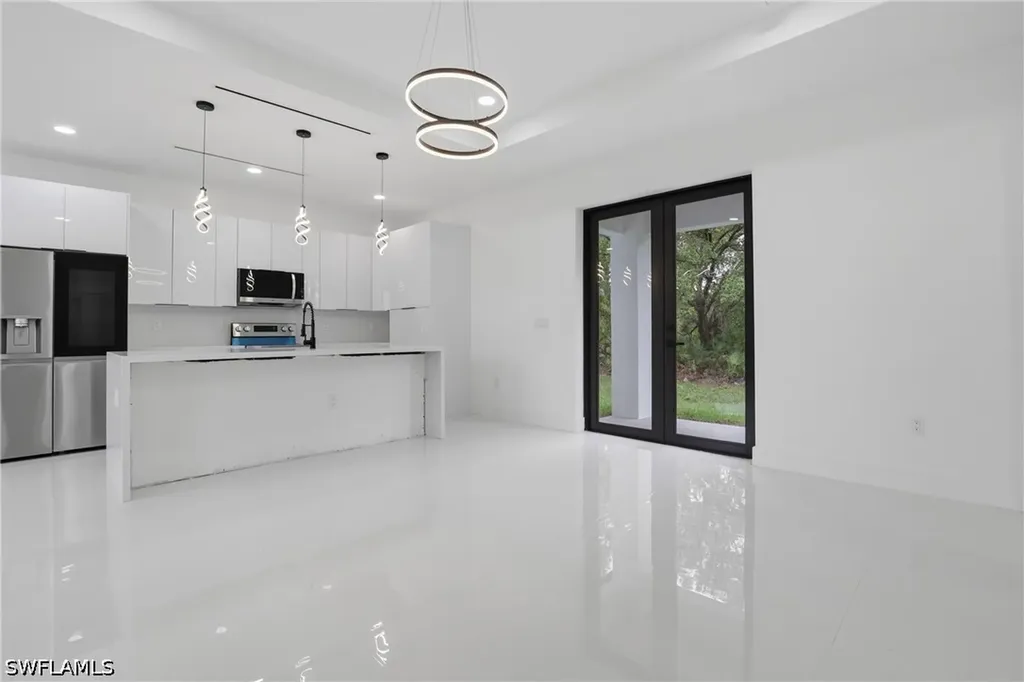669 Windermere Drive Lehigh Acres FL 33972