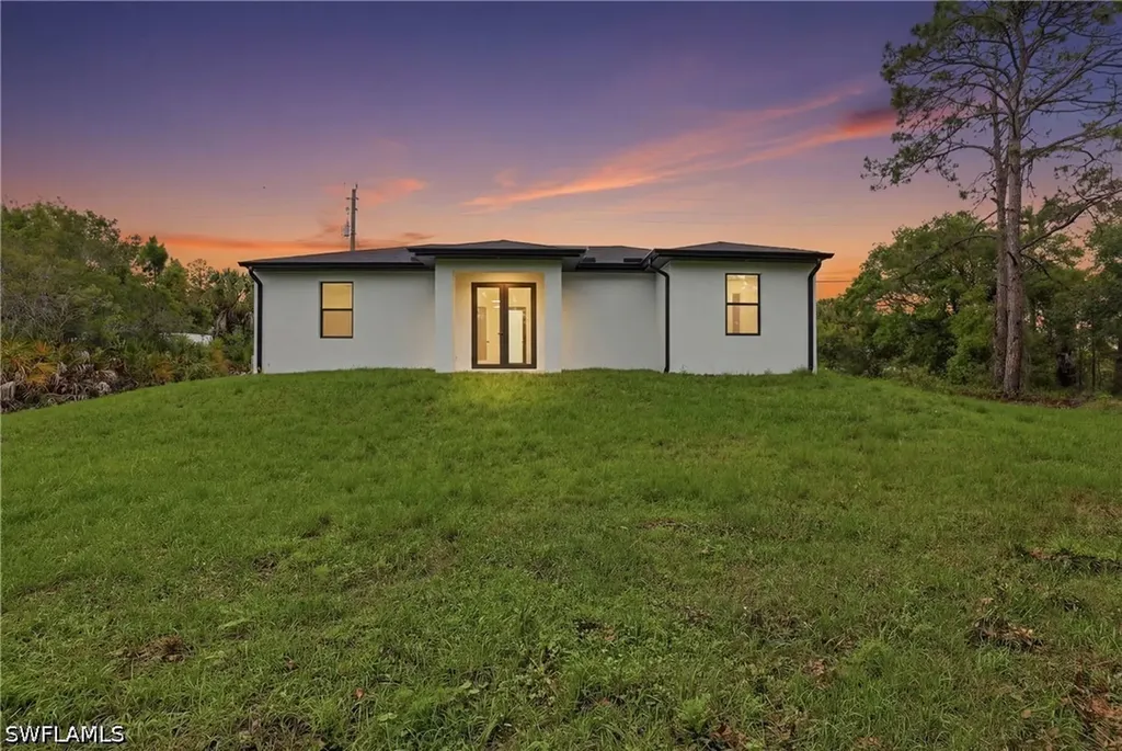 669 Windermere Drive Lehigh Acres FL 33972
