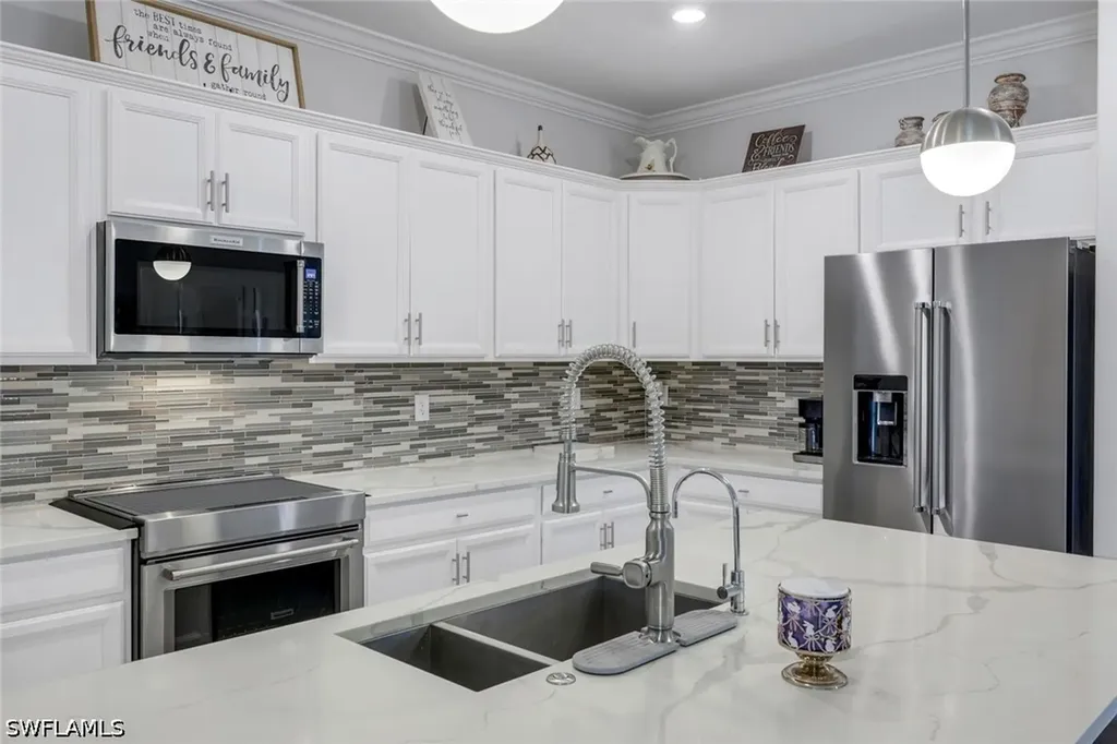 2193 Clementine Street Naples FL 34120