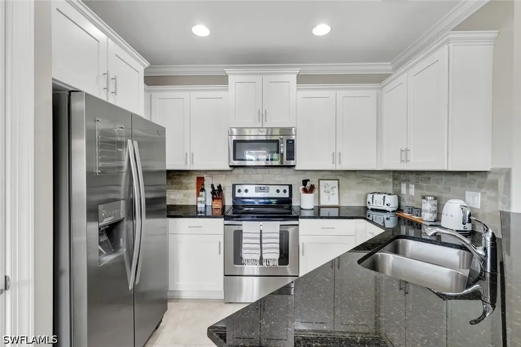 1439 Santiago Circle Naples FL 34113
