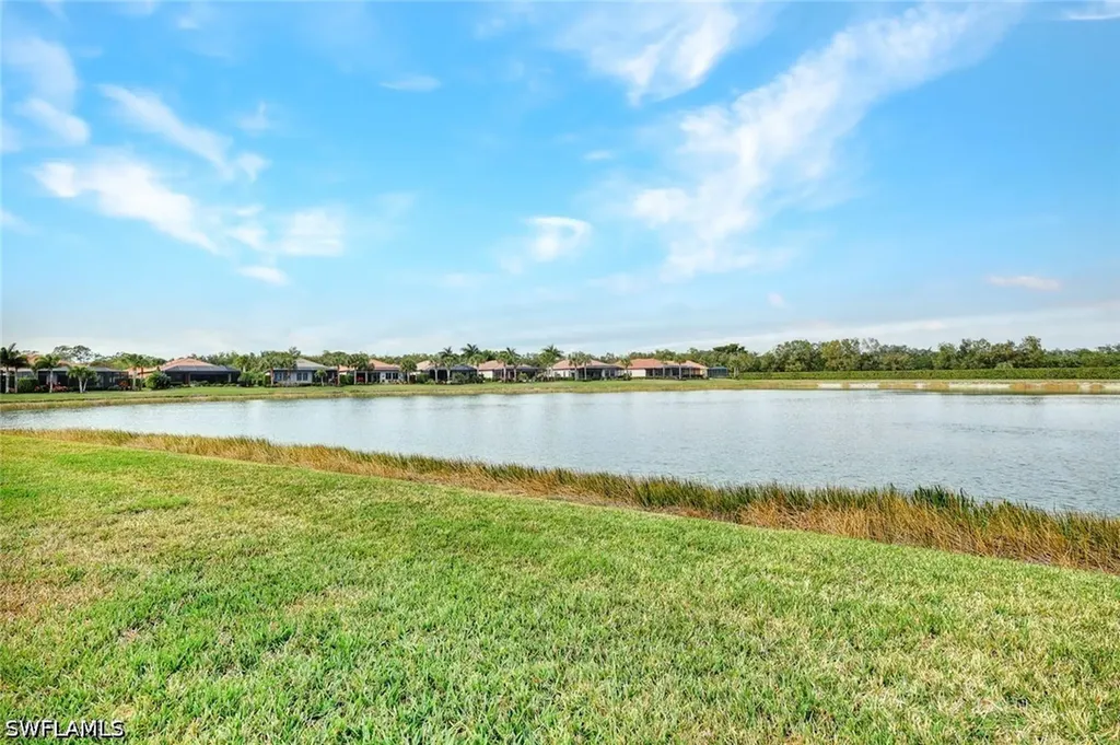 1439 Santiago Circle Naples FL 34113