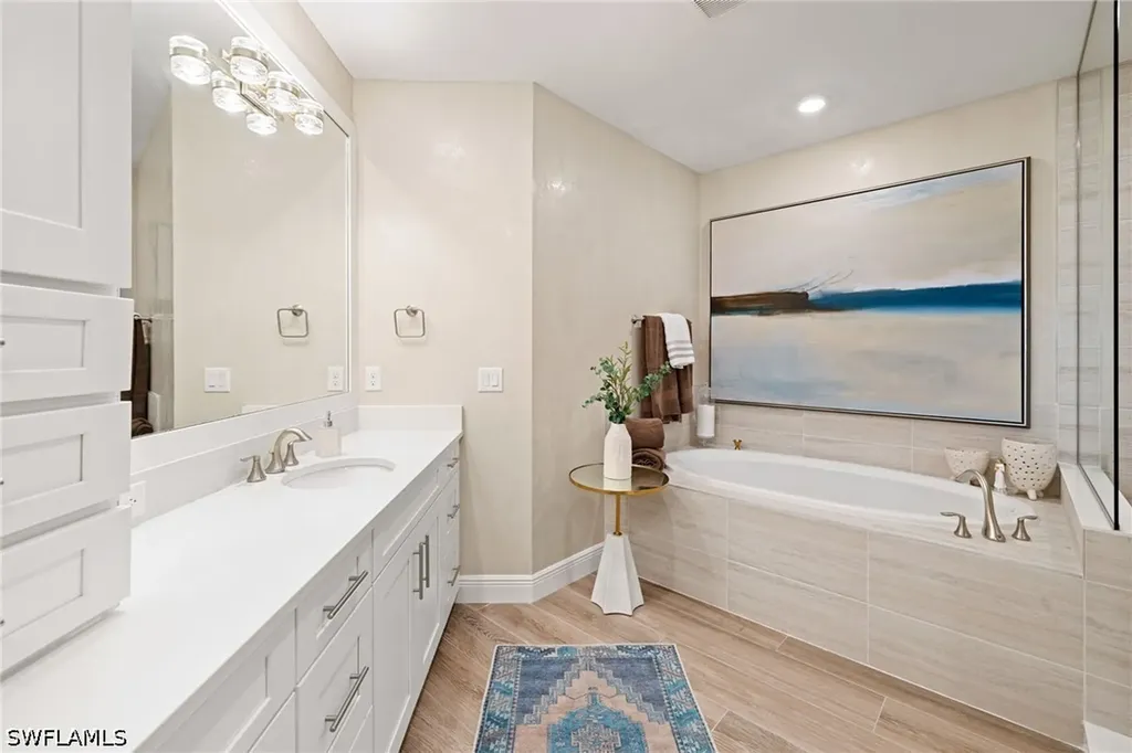 16351 Viansa Way Naples FL 34110