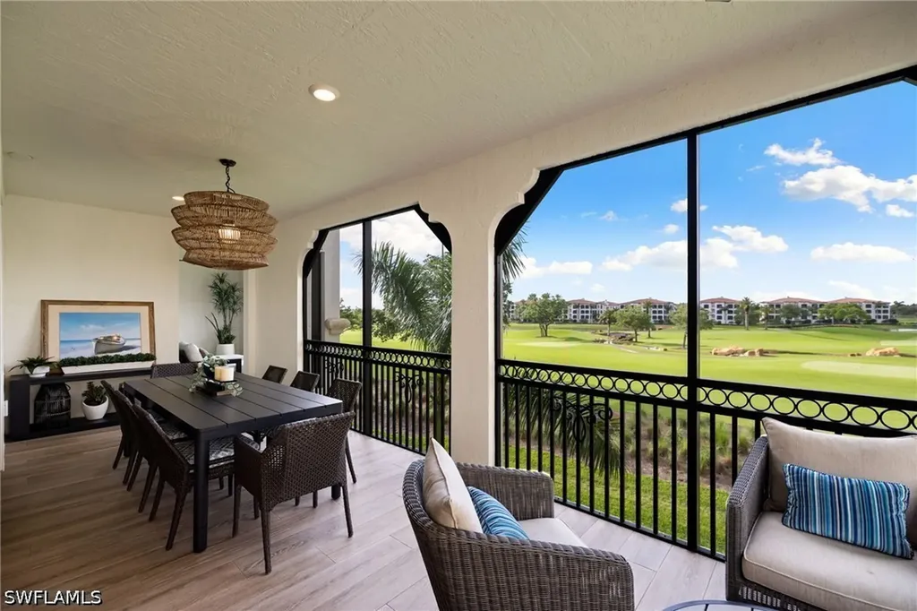 16351 Viansa Way Naples FL 34110