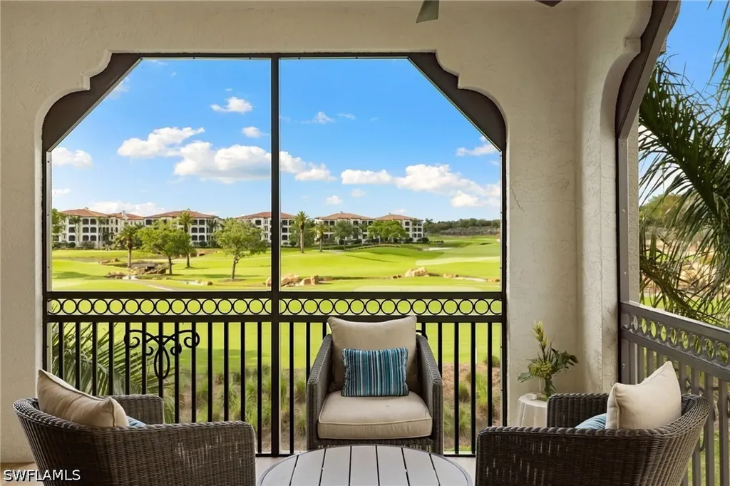 16351 Viansa Way Naples FL 34110