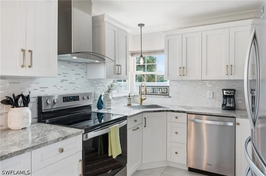 813 N Barfield Drive Marco Island FL 34145