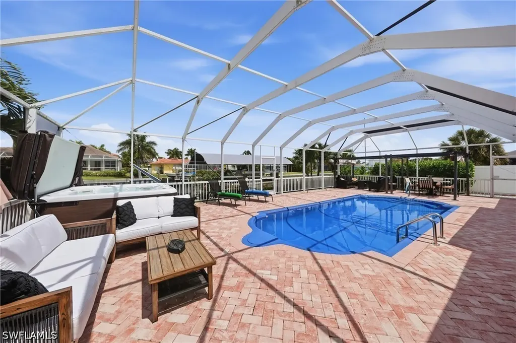 813 N Barfield Drive Marco Island FL 34145