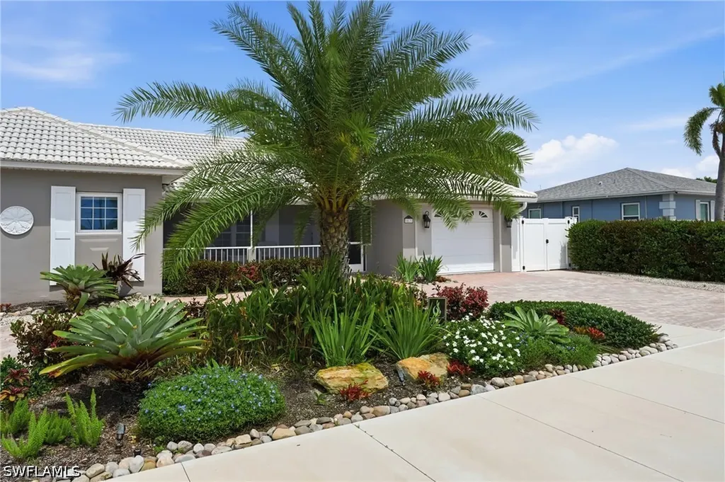 813 N Barfield Drive Marco Island FL 34145