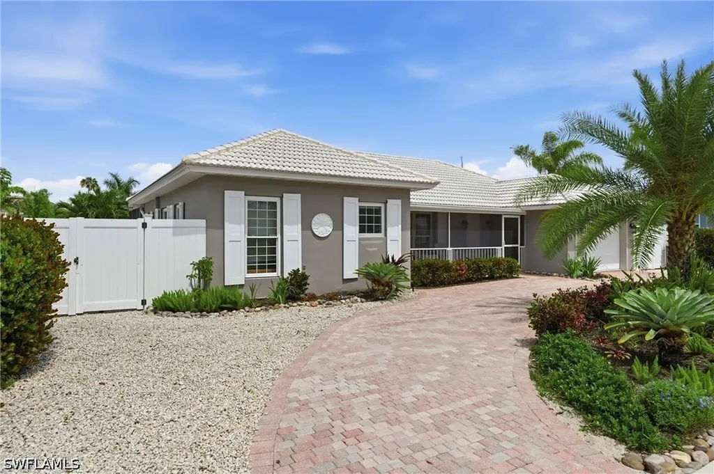 813 N Barfield Drive Marco Island FL 34145