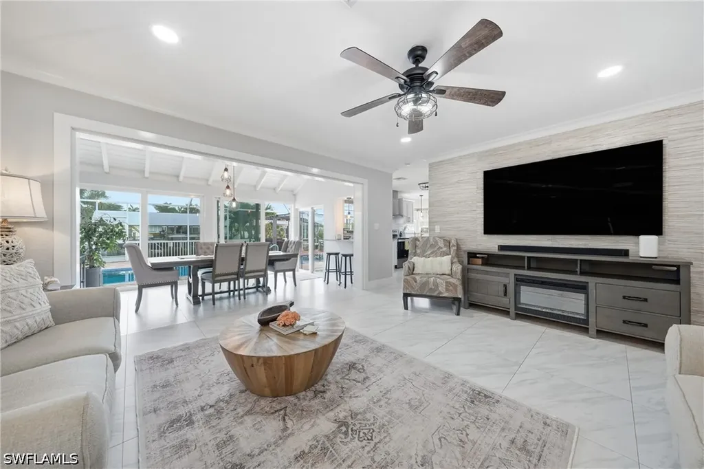 813 N Barfield Drive Marco Island FL 34145