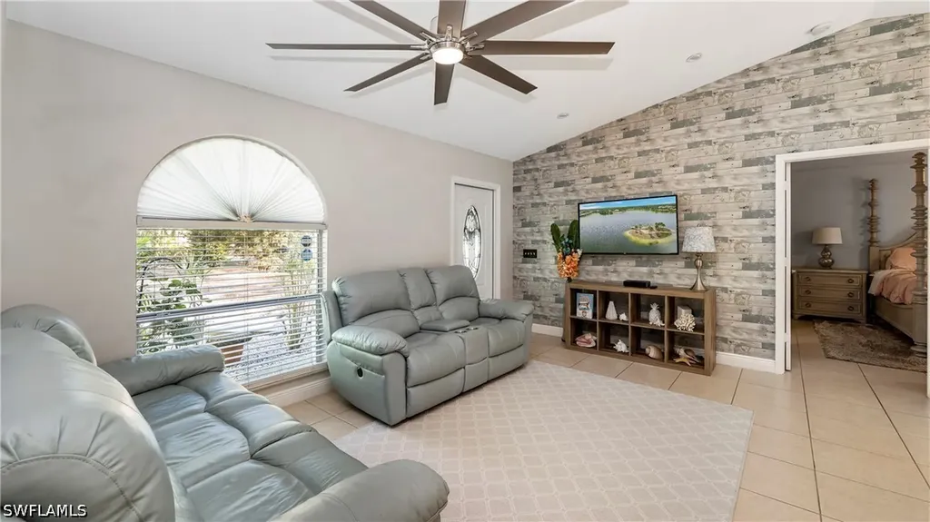 3340 2nd Avenue SE Naples FL 34117