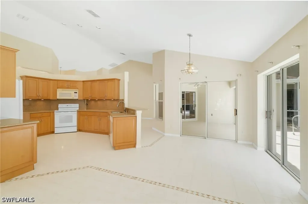 2053 E Crown Pointe Boulevard Naples FL 34112
