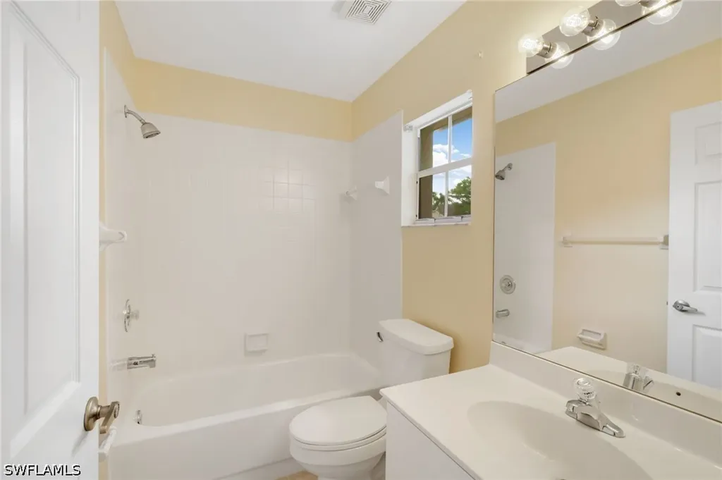 2053 E Crown Pointe Boulevard Naples FL 34112