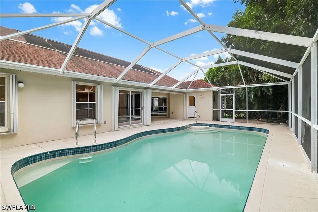 2053 E Crown Pointe Boulevard Naples FL 34112