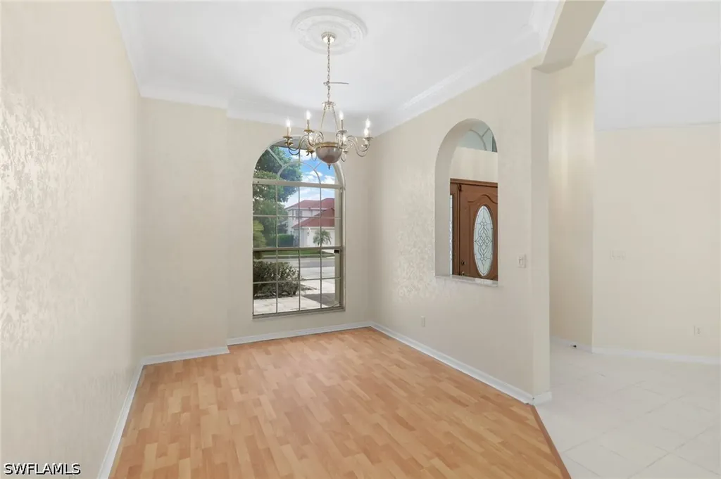 2053 E Crown Pointe Boulevard Naples FL 34112