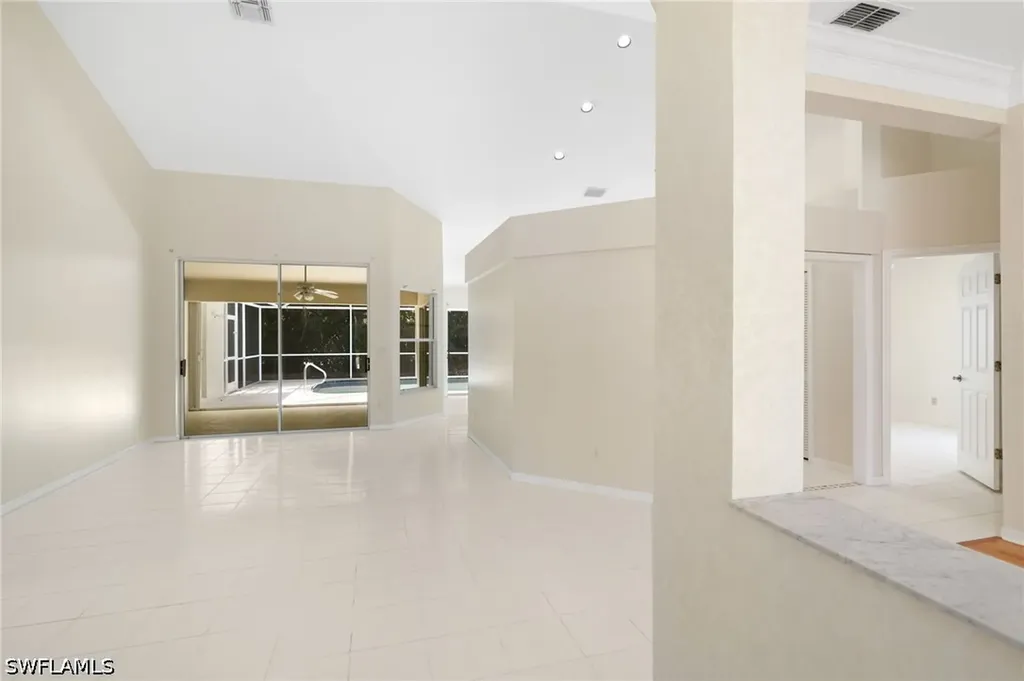 2053 E Crown Pointe Boulevard Naples FL 34112