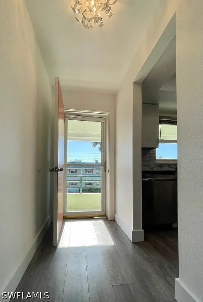 200 Valley Stream Drive Naples FL 34113