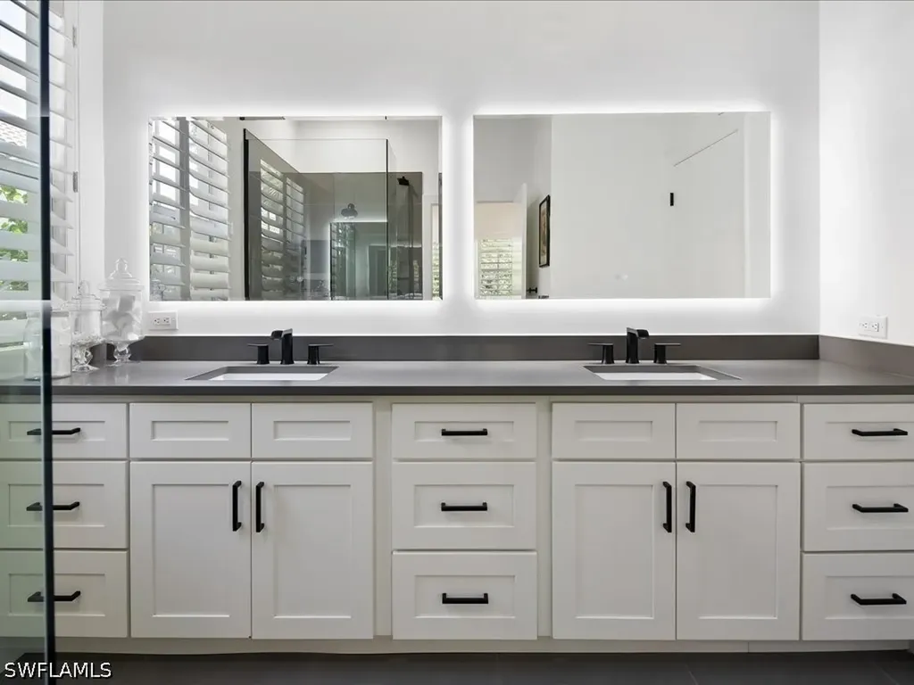 16196 Parque Lane Naples FL 34110