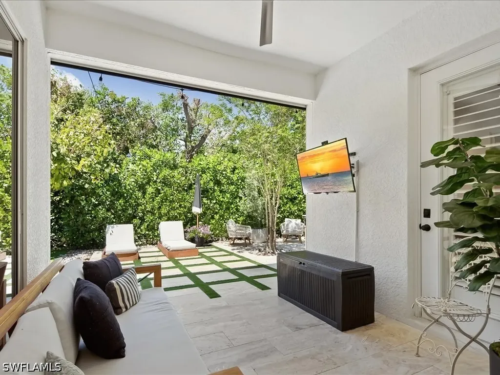 16196 Parque Lane Naples FL 34110