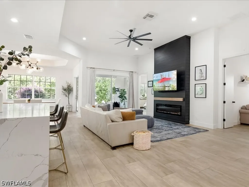 16196 Parque Lane Naples FL 34110