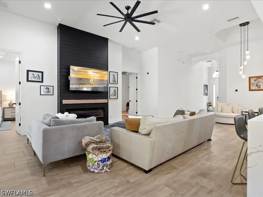 16196 Parque Lane Naples FL 34110