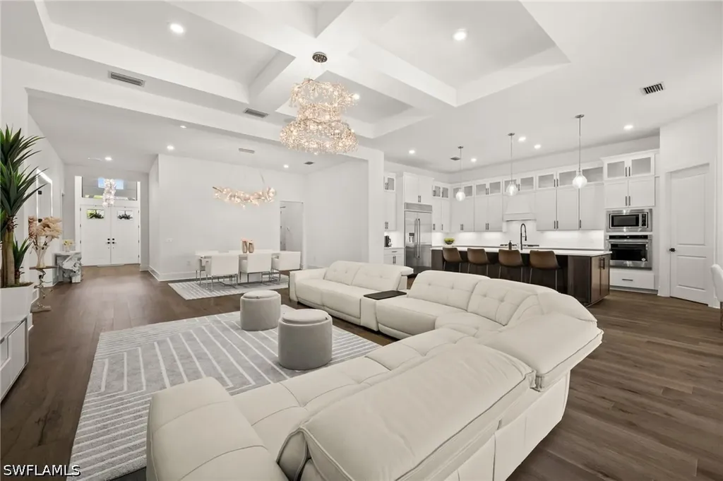 16201 Verilyn Circle Naples FL 34110