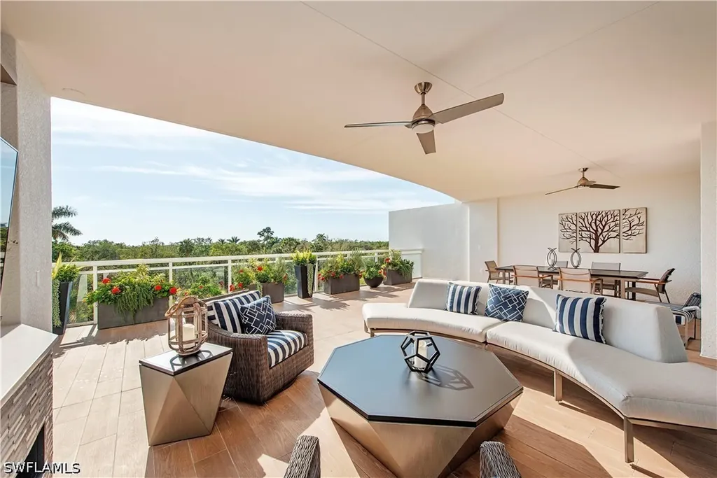 13915 Old Coast Road Naples FL 34110