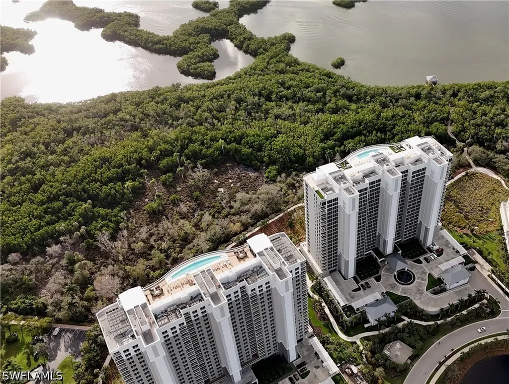 13915 Old Coast Road Naples FL 34110