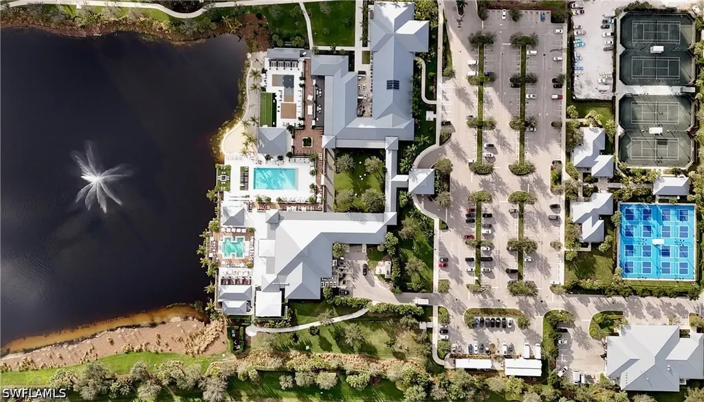 13915 Old Coast Road Naples FL 34110