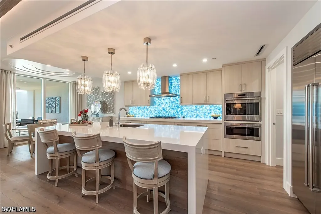 13915 Old Coast Road Naples FL 34110