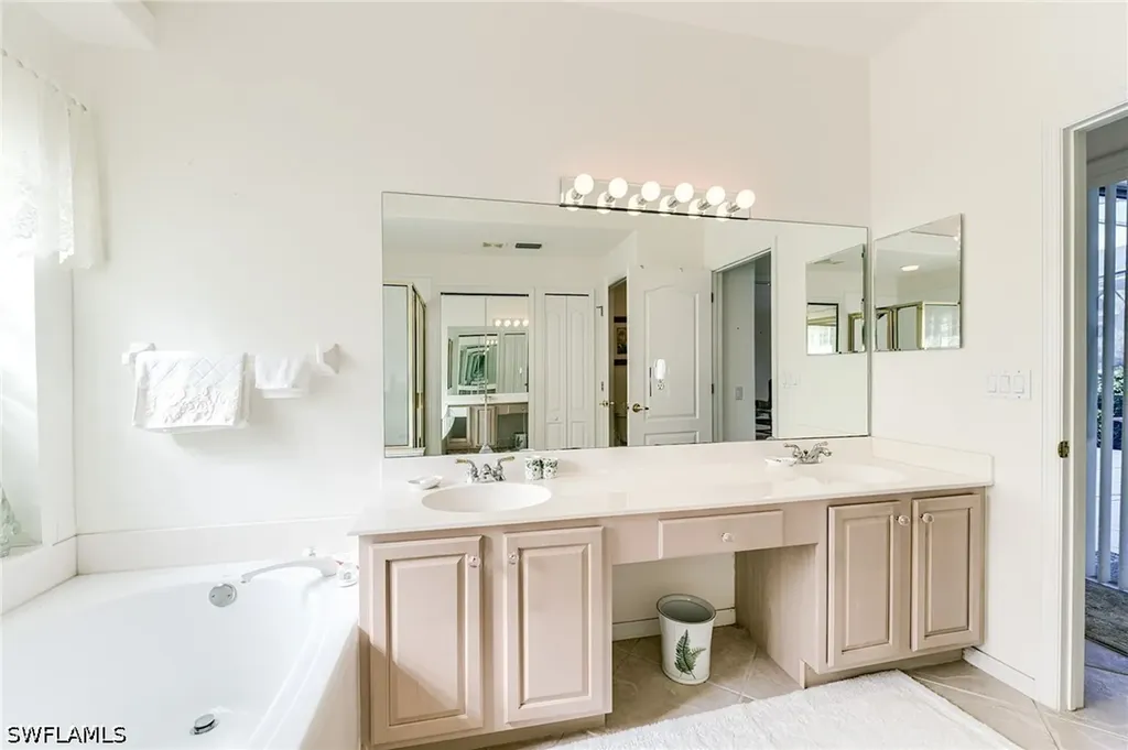 9156 Spring Run Boulevard Estero FL 34135