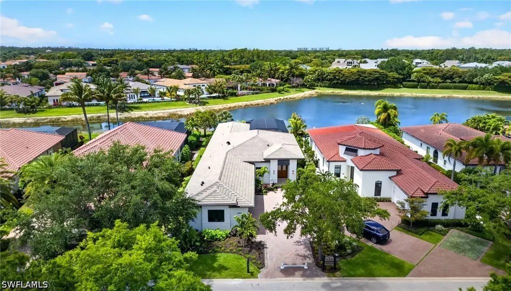 16803 Cabreo Drive Naples FL 34110