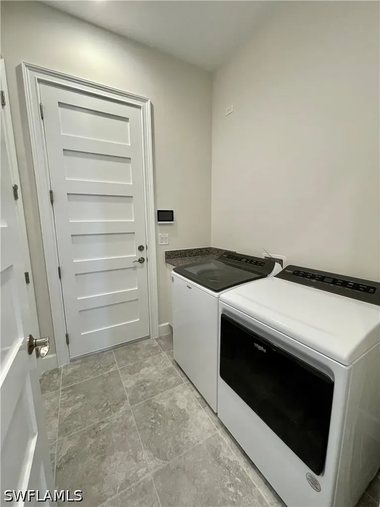 6361 Arriba Avenue Naples FL 34113