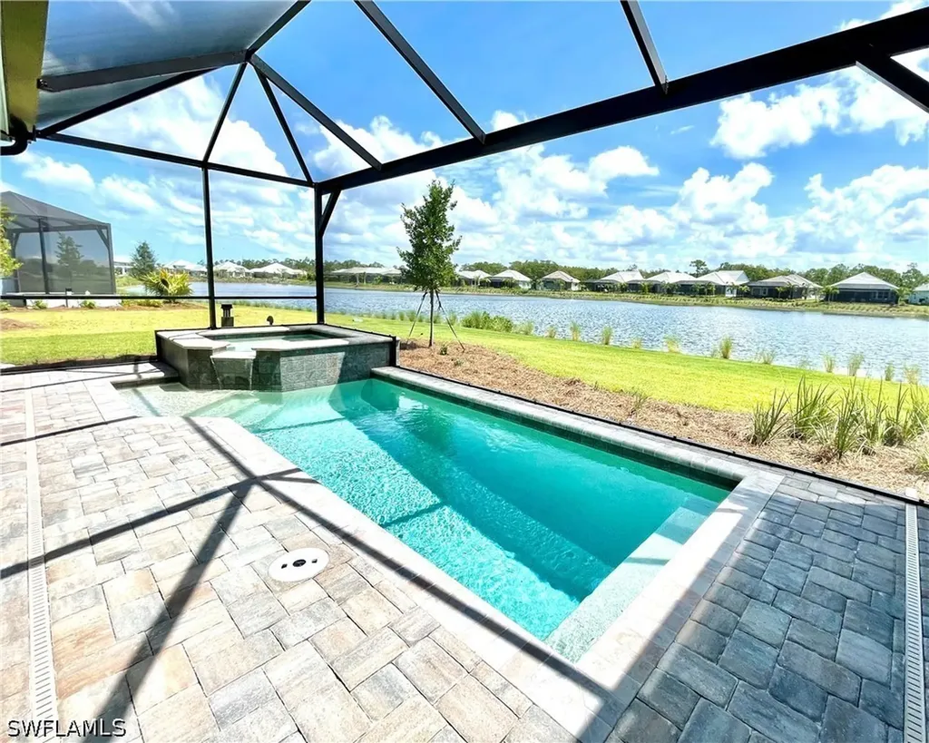 6361 Arriba Avenue Naples FL 34113