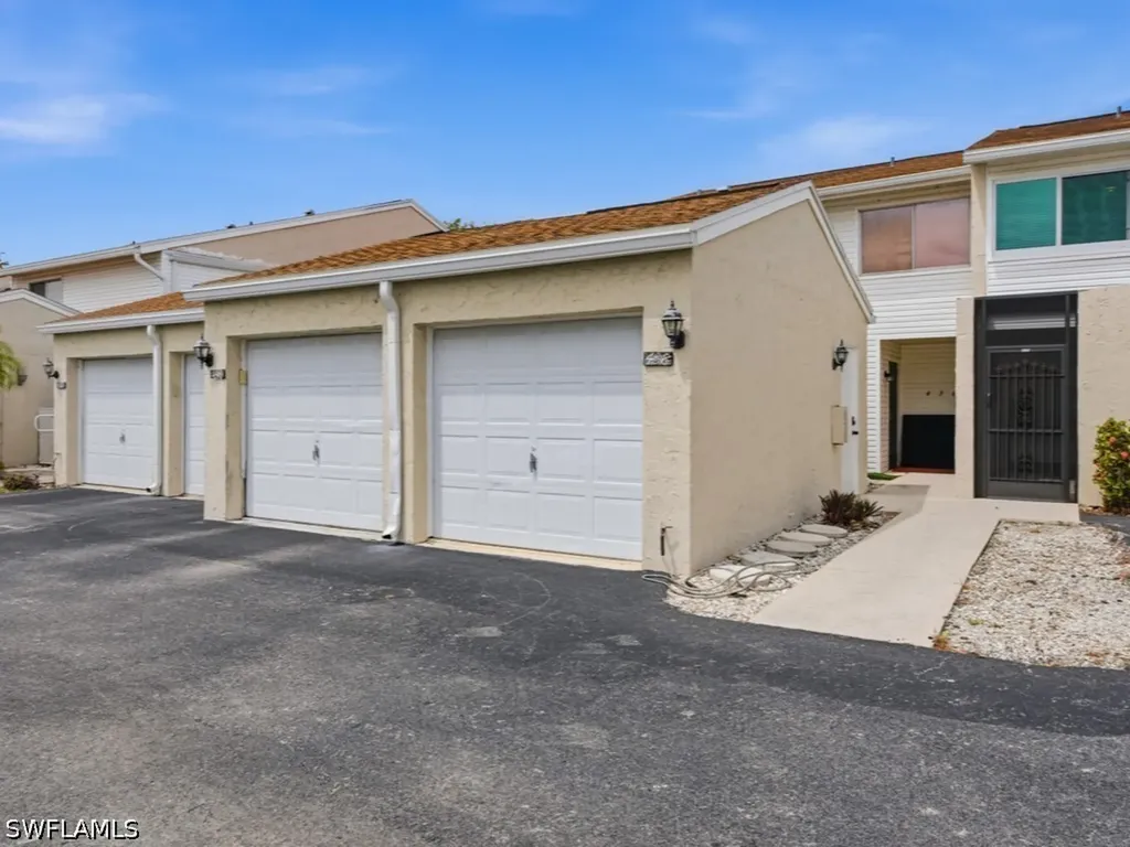 438 Bristle Cone Lane Naples FL 34113