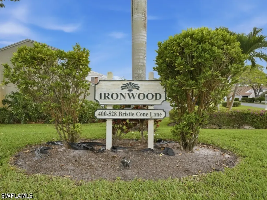 438 Bristle Cone Lane Naples FL 34113