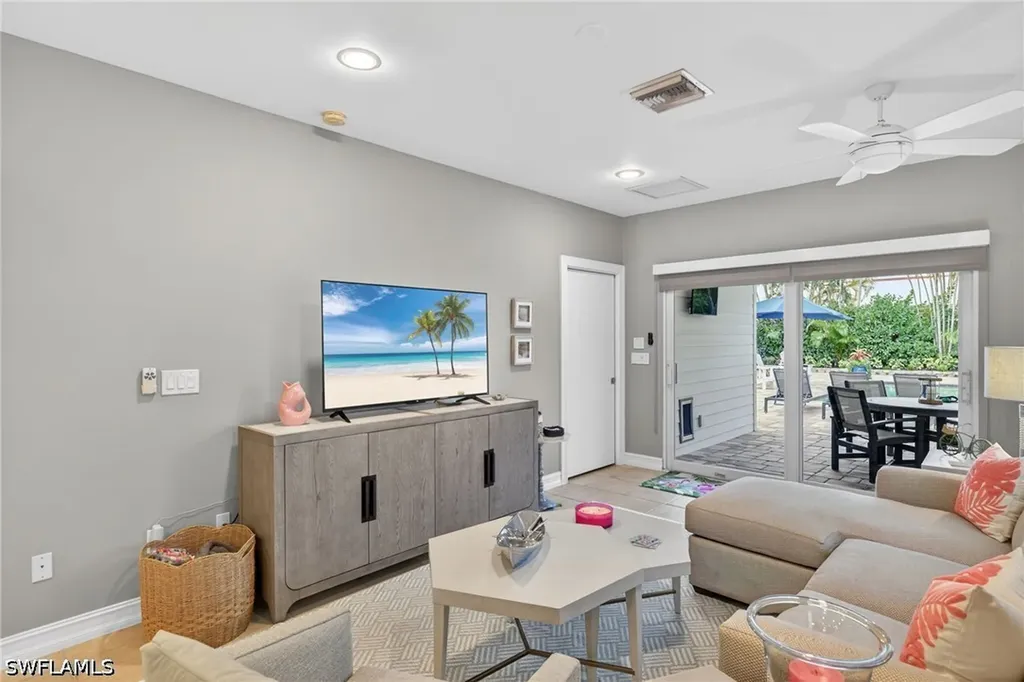 740 5th Avenue N Naples FL 34102