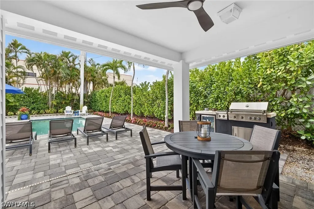 740 5th Avenue N Naples FL 34102