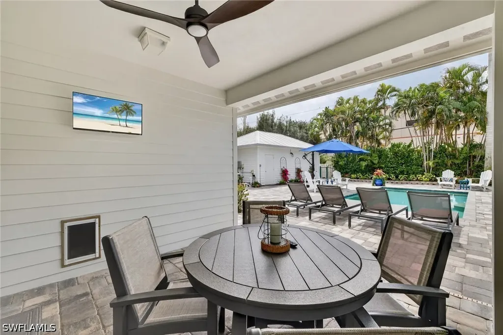 740 5th Avenue N Naples FL 34102