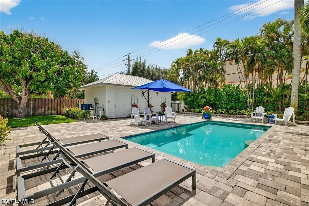 740 5th Avenue N Naples FL 34102