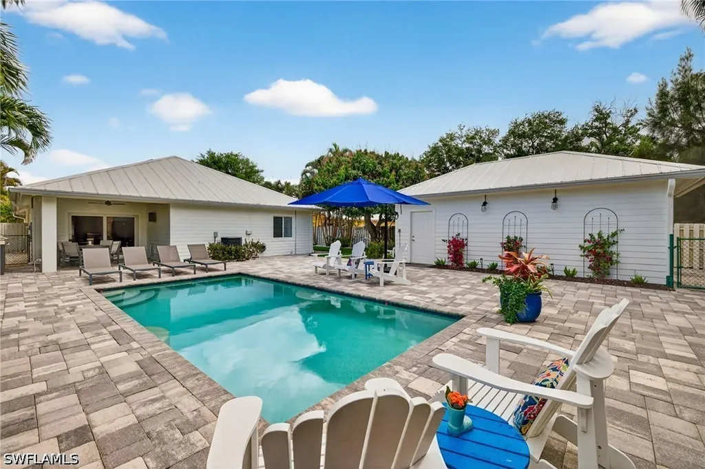 740 5th Avenue N Naples FL 34102