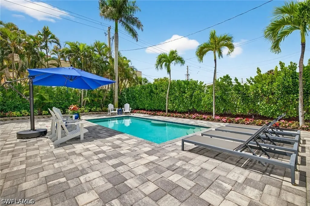740 5th Avenue N Naples FL 34102
