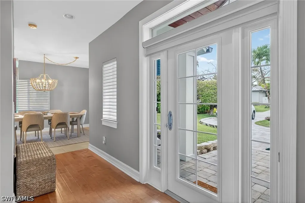 740 5th Avenue N Naples FL 34102
