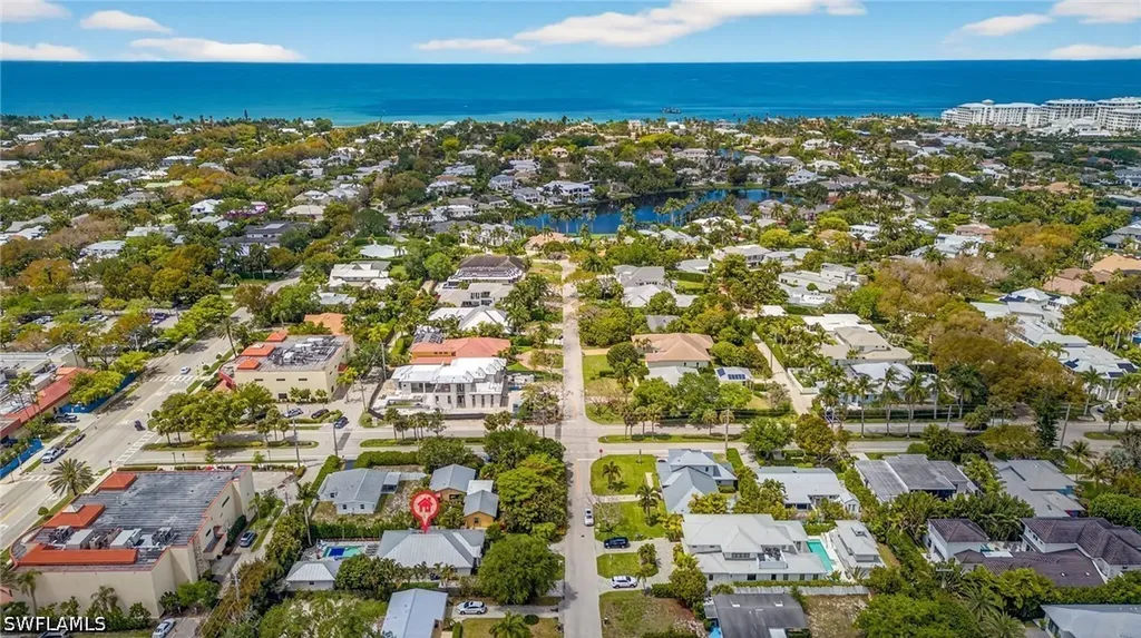 740 5th Avenue N Naples FL 34102